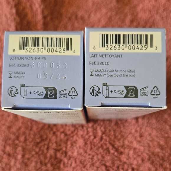 White Skincare Toner - Picture 3 of 4